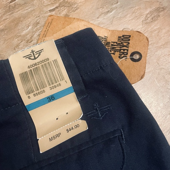 Dockers Navy Cotton Shorts NEW -Sz Men’s 36- - Picture 4 of 5